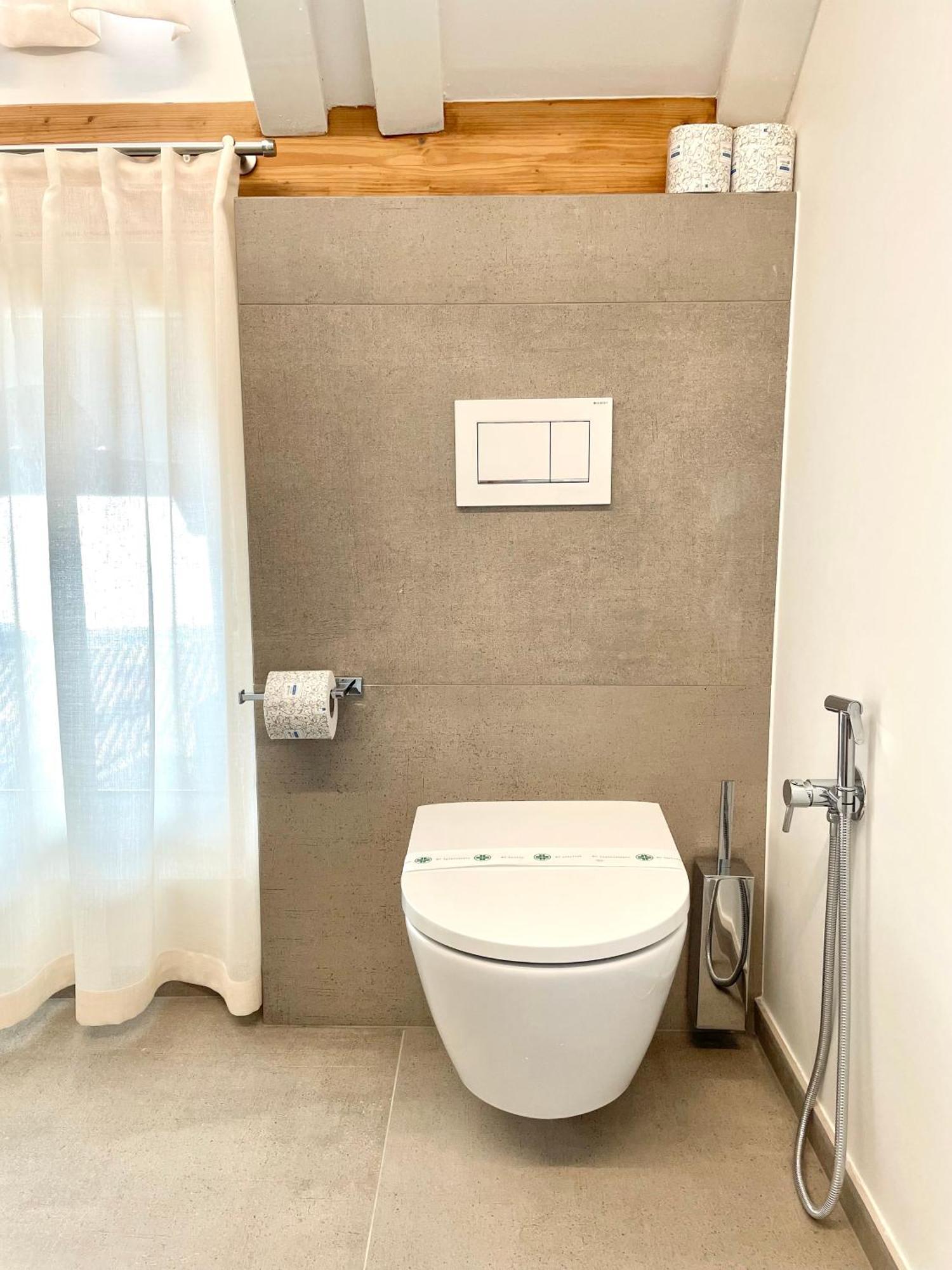 Historic Rooms And Apartments In The City Centre Of Bozen Exterior foto