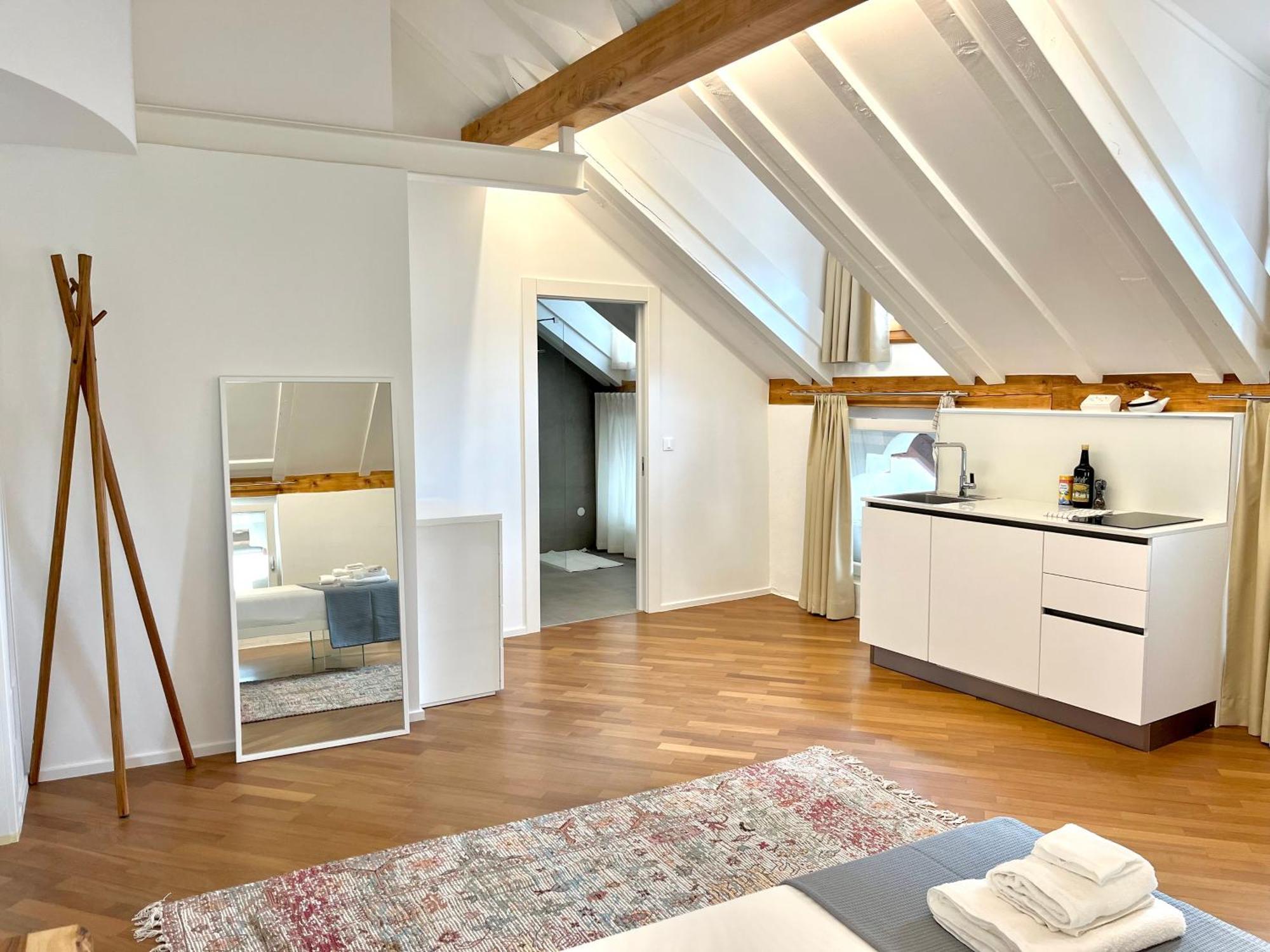 Historic Rooms And Apartments In The City Centre Of Bozen Exterior foto